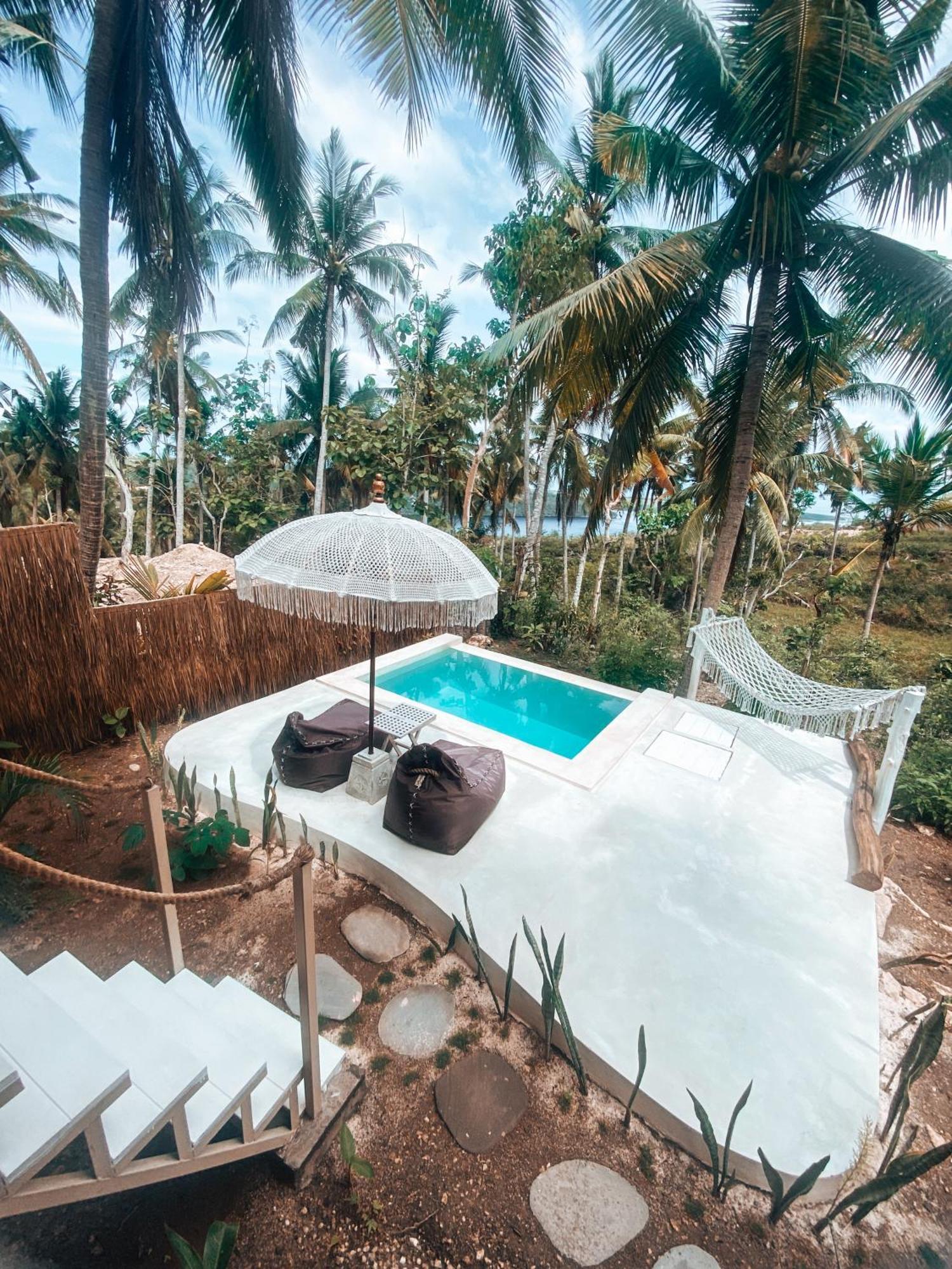 Exotic Private Glamping Hotel Toyapakeh ภายนอก รูปภาพ